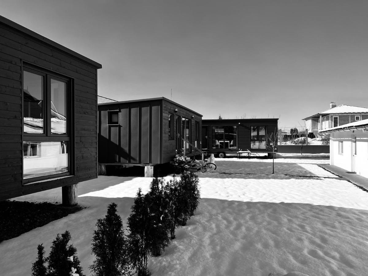 Tiny Campus Villa Targu Secuiesc Bagian luar foto